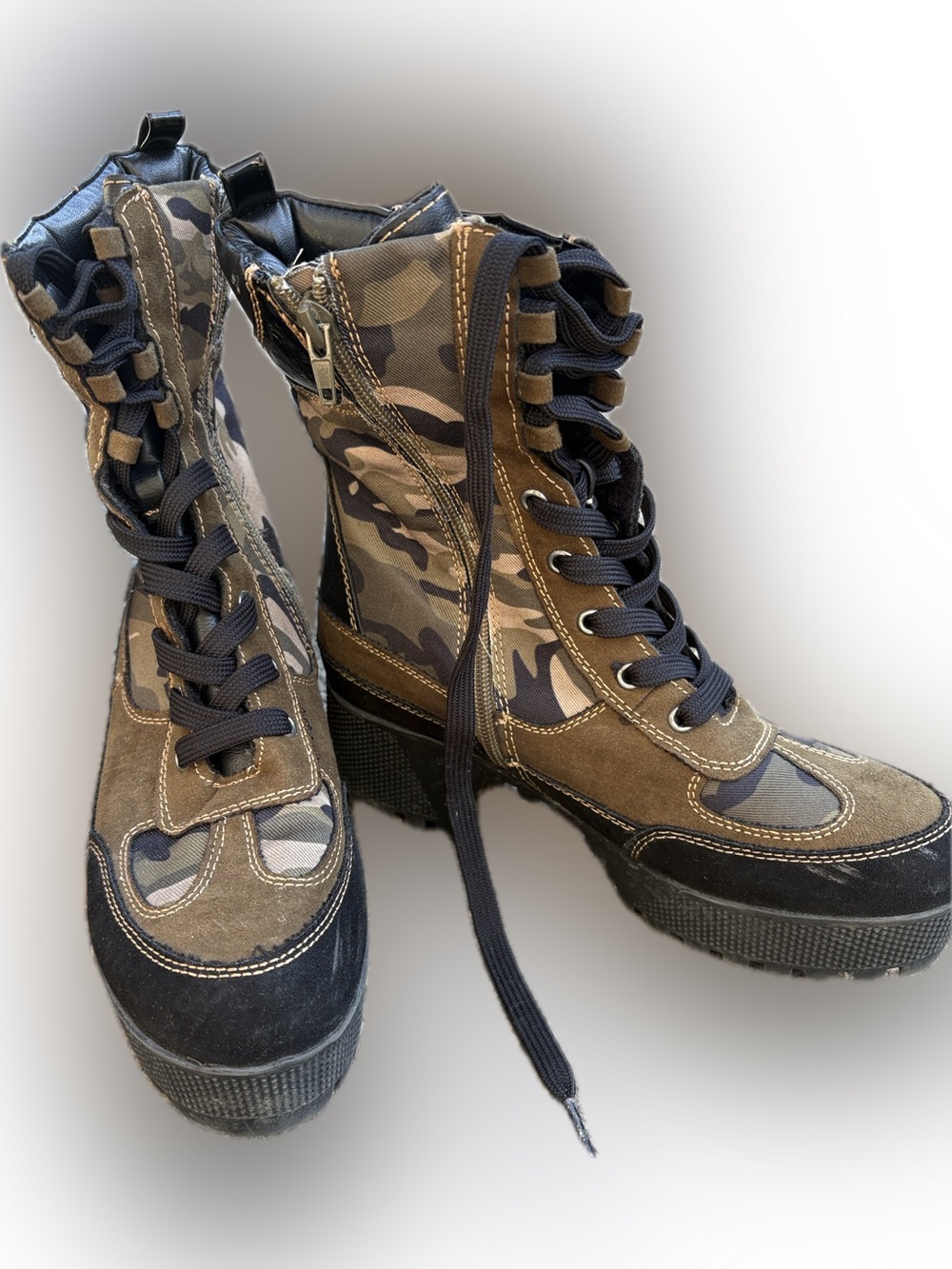 Camouflage Lace-Up Platform Combat Boots - Olive/Multi